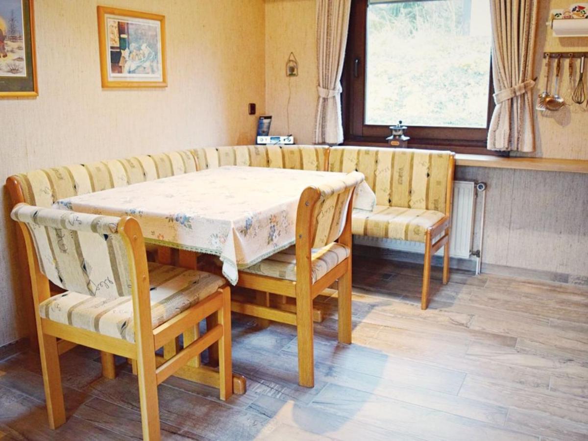 Furnished Bungalow With Peaceful Neighbourhood Мешеде Екстериор снимка
