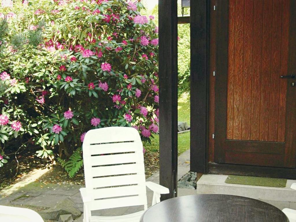 Furnished Bungalow With Peaceful Neighbourhood Мешеде Стая снимка